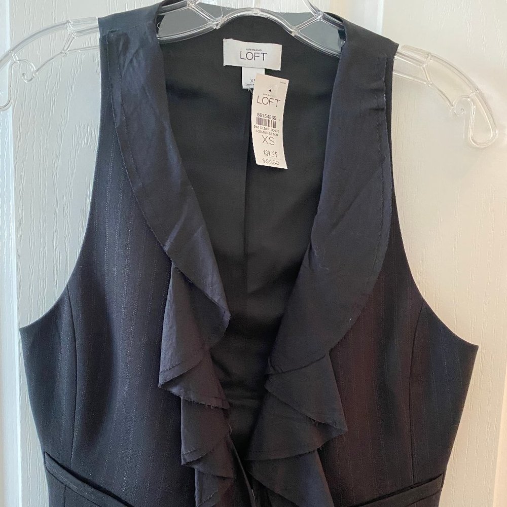 Ann Taylor LOFT - Navy Pinstripe Ruffle Vest Size XS NWT